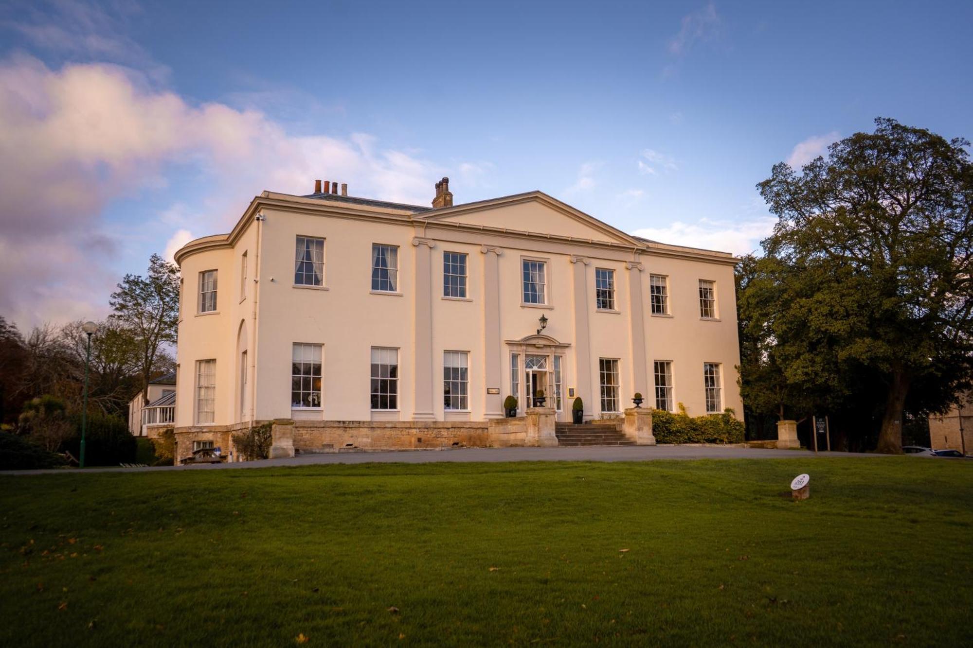 Отель Owston Hall